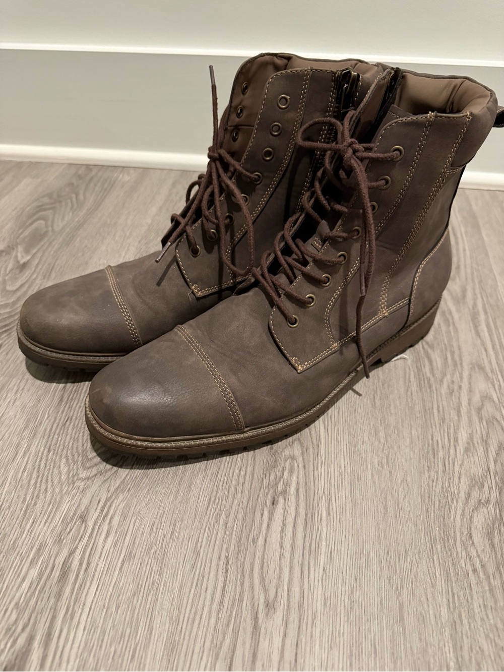 Men's Brown Dockers Stratton cap toe boots
